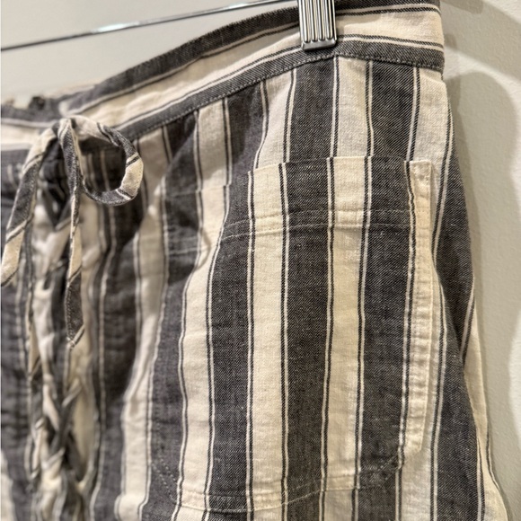 Madewell Gray and White Striped Mini Skirt Size 12 - Picture 7 of 9